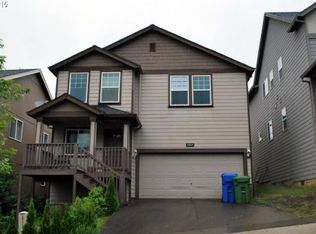 37845 Hamilton Ridge Dr, Sandy, OR 97055