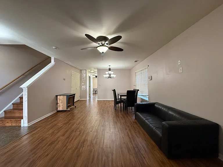 1823 S Napa St — Photo 1