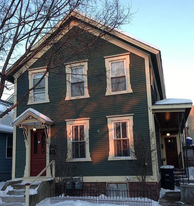 182 Pine St