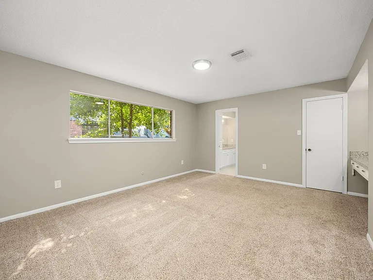 5923 Pebble Springs Dr — Photo 23