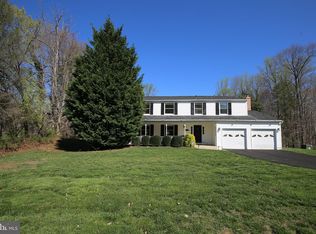 8850 Creekside Way, Springfield, VA 22153