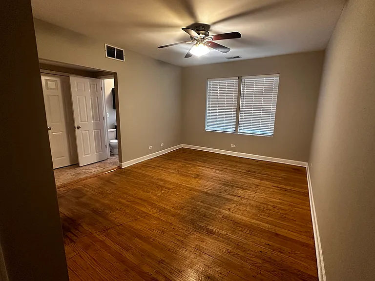 414 W Walnut St #310 — Photo 2