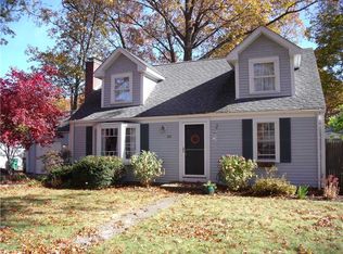 116 Dahlia St, Warwick, RI 02888