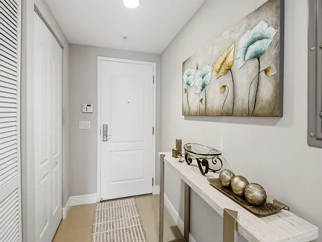 191 SE 20th Ave — Photo 2