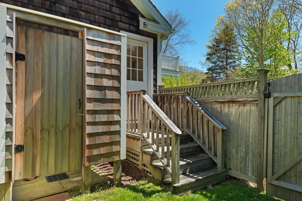 Outdoor shower