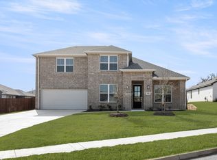 808 Stone Eagle Dr, Azle, TX 76020