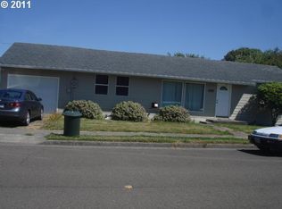 495 Franklin Ave, Bandon, OR 97411