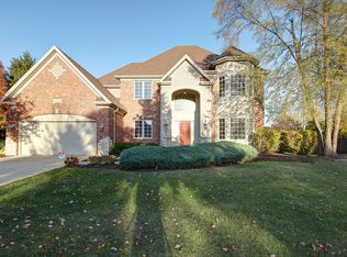 26025 Whispering Woods Cir, Plainfield, IL 60585