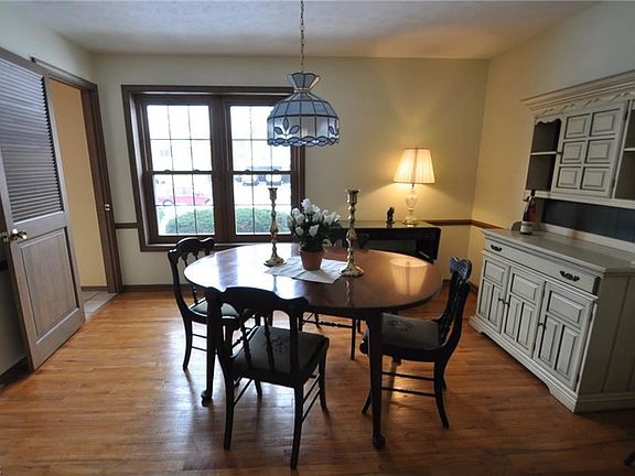 5th image of 22275 Sycamore Dr