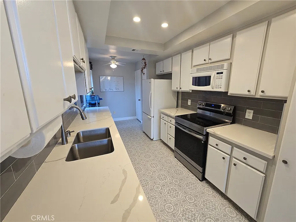 2 bed, 1754 sqft, $4,800 — Photo 4