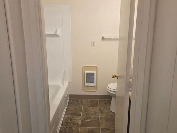 10 NE 162nd Ave APT 32