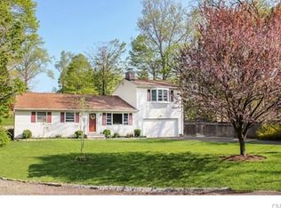 41 Midrocks Rd, Ridgefield, CT 06877