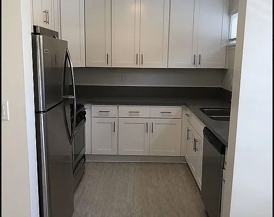 5th image of 615 Ocean Ave APT F