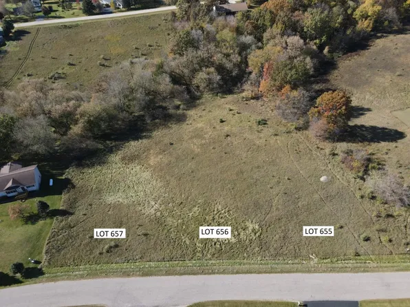 655 656 657 Rotterdam Drive, La Valle, WI 53941