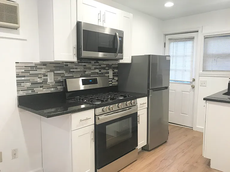 95A Beacon St — Photo 11
