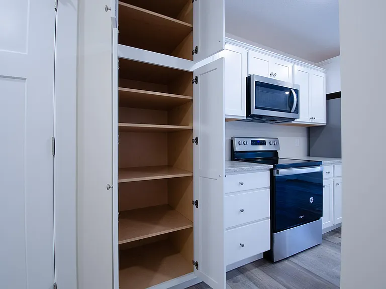 9250 Brook Hollow Ln — Photo 6