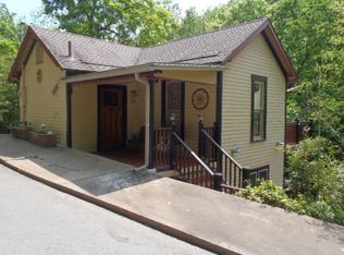 24 Flint St, Eureka springs, AR 72632