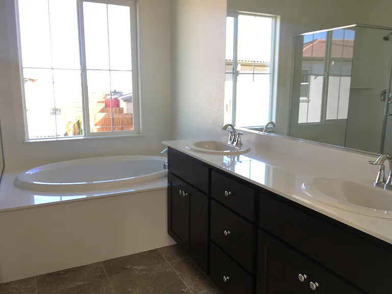 950 S Sophia St — Photo 19