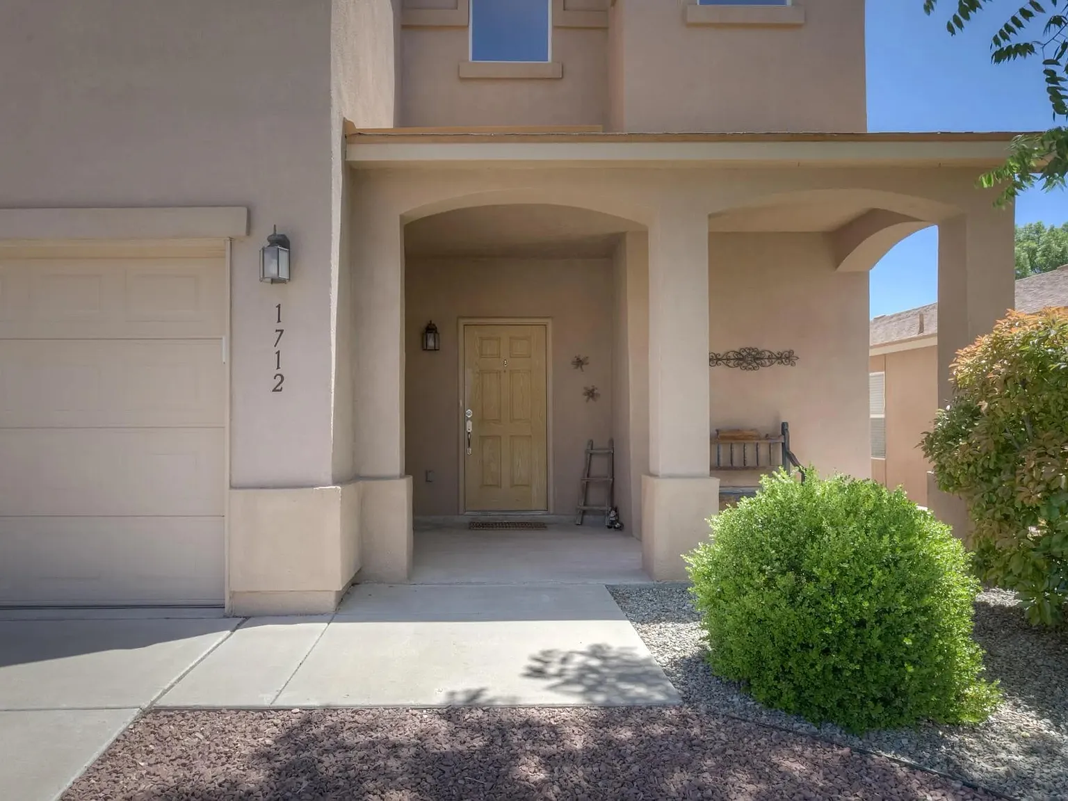 5 bed, 2.5 bath, 3019 sqft, $2,800 — Photo 4