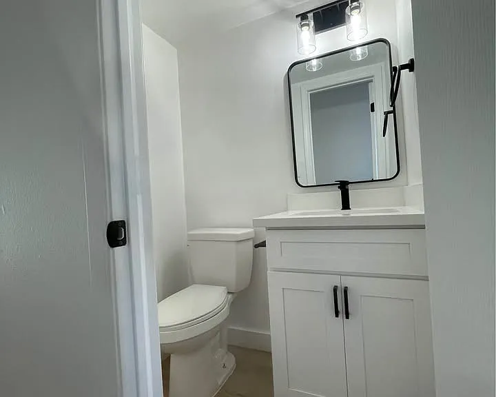 206 S McCoy Rd — Photo 4