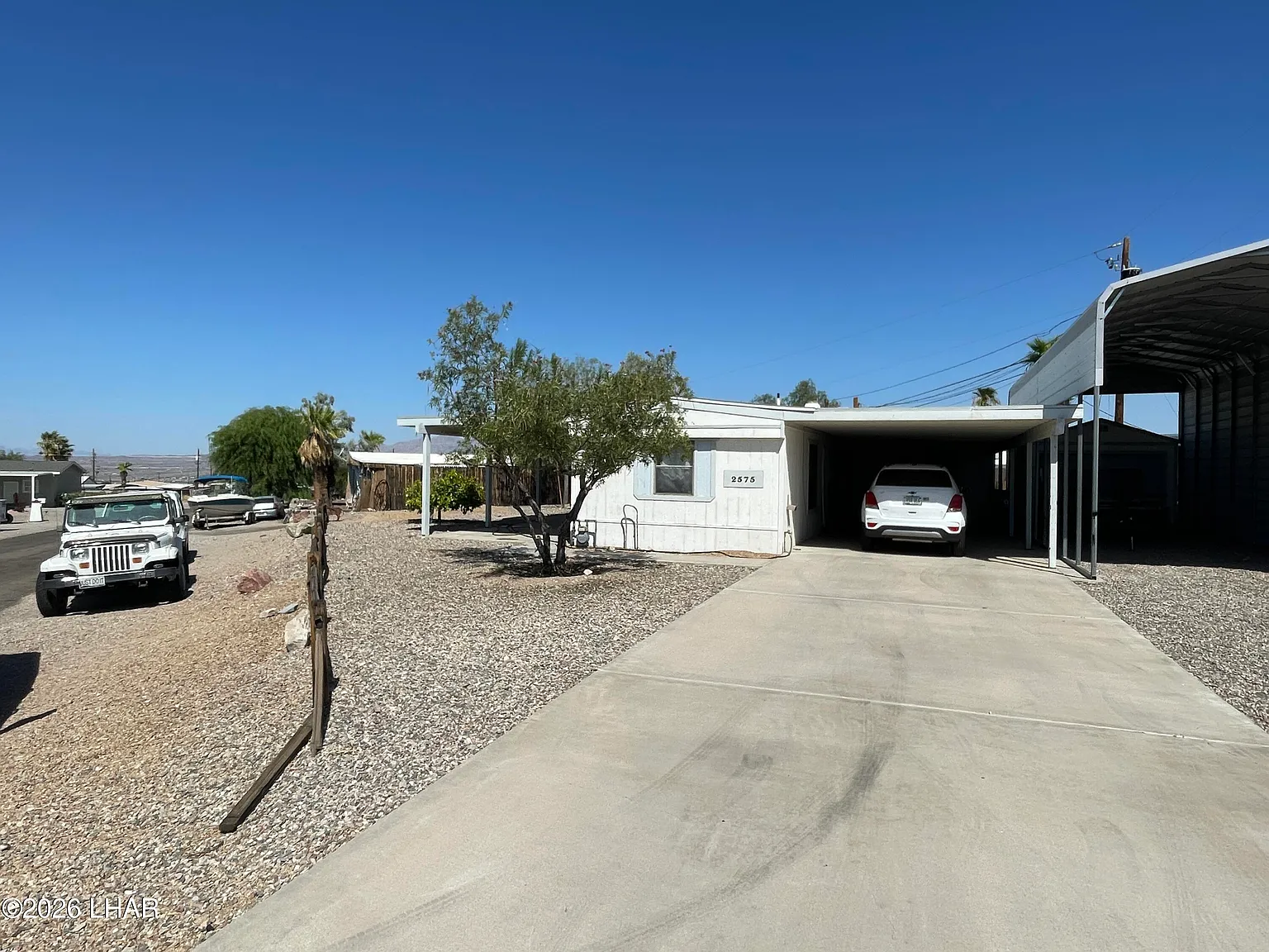 2 bed, 2.0 bath, 861 sqft, $1,400 — Photo 2