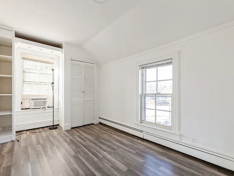 21 Central Ave — Photo 17