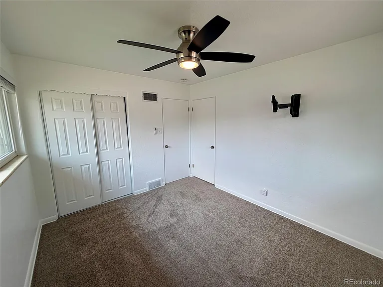 4811 Fenton St — Photo 12