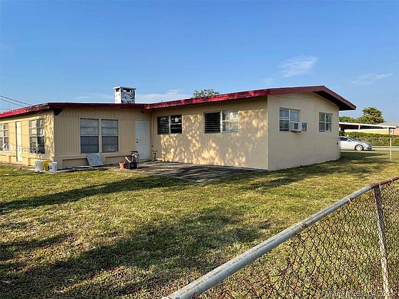 2nd image of 19500 NW 1st Ave