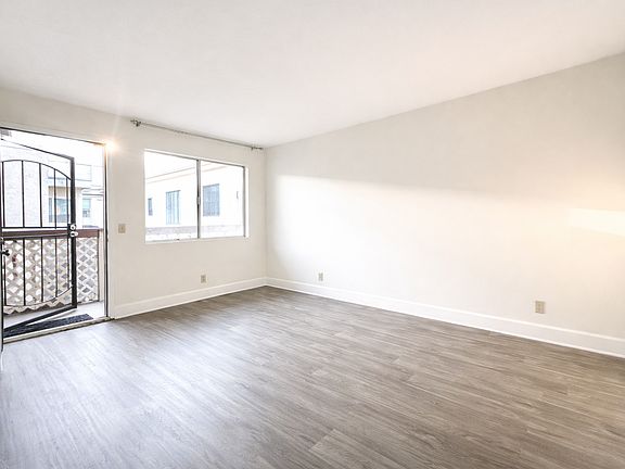 3rd image of 3776 31st St #4-1