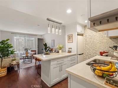 225 W 6th St APT 206, Long Beach, CA, 90802