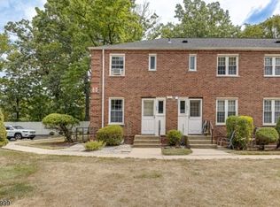 20B Parkway Vlg #20B, Cranford, NJ 07016