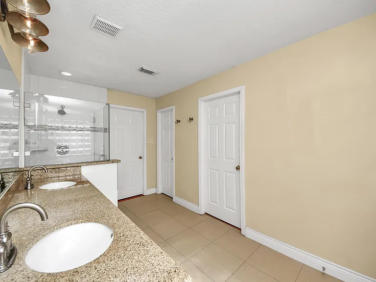 5618 Painted Trail Dr — Photo 16