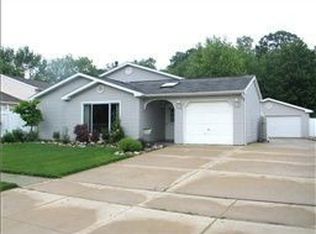 5643 Big Pine Dr, Ypsilanti, MI