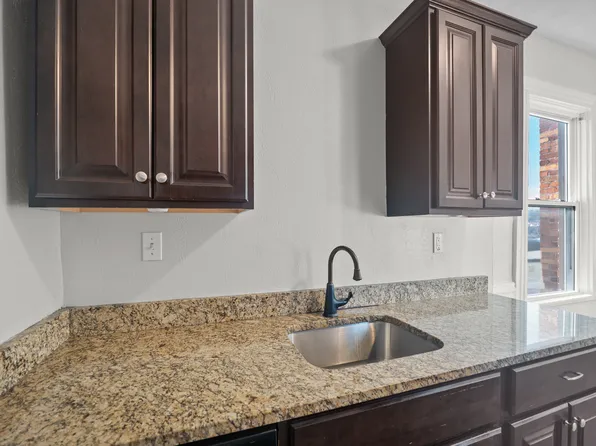 3053 Brereton St APT 2, Pittsburgh, PA 15219