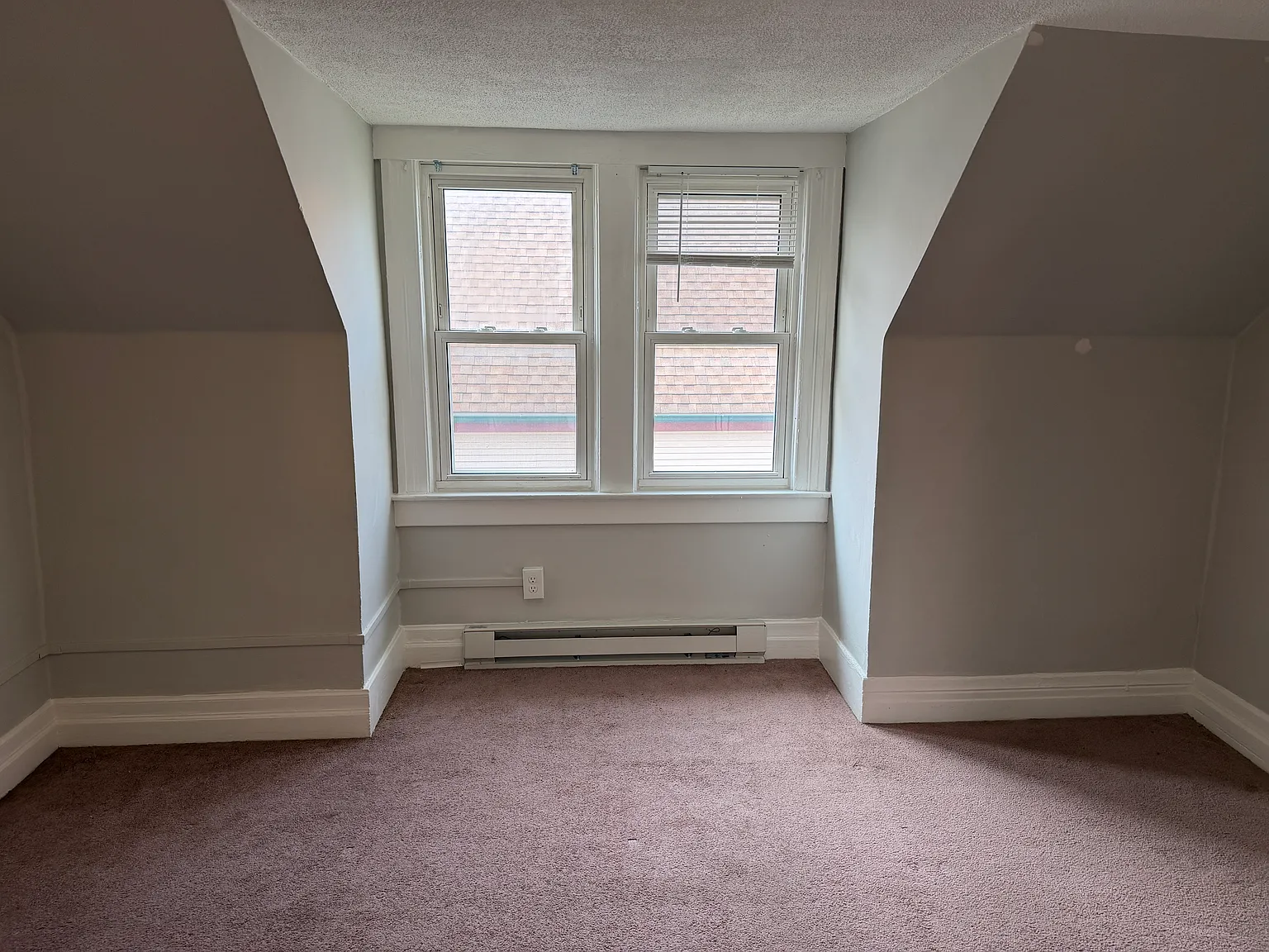 1 bed, 850 sqft, $989 — Photo 4