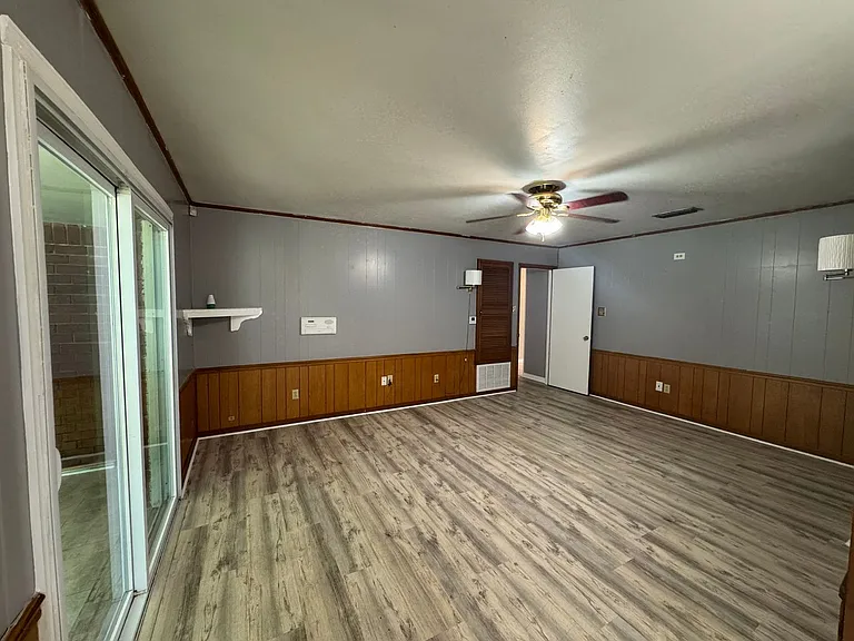 1054 Gallen Ct — Photo 27