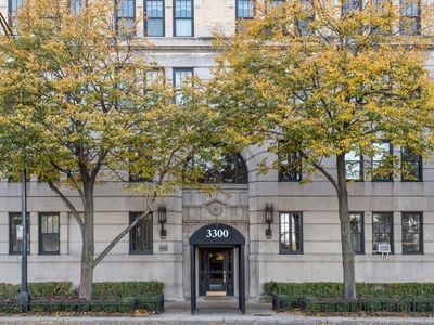 3300 N Lake Shore Dr APT 15A, Chicago, IL, 60657