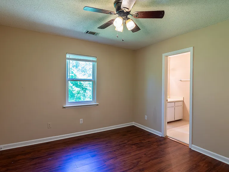 433 Evans Mill Dr #B — Photo 11