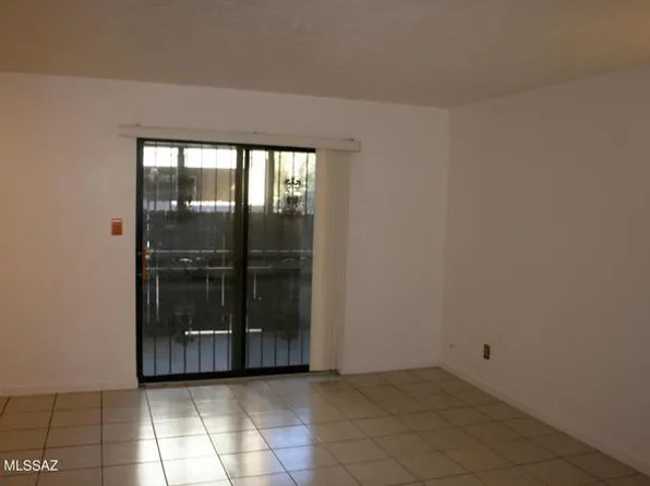 1620 N Wilmot Rd, Tucson, AZ