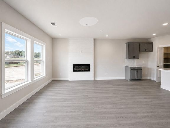 4th image of 6632 Monarch Cir #60