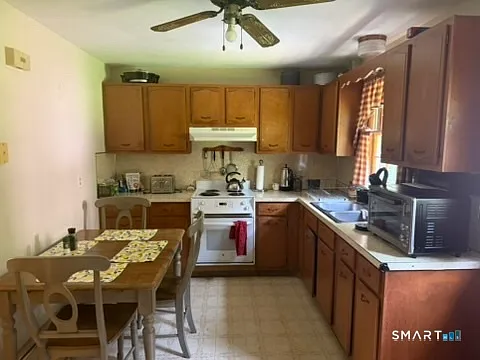 302 Berlin St — Photo 13