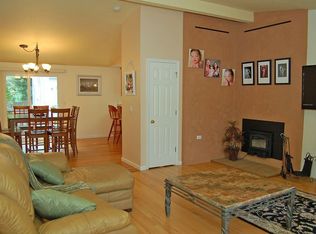 7750 SW Pine St, Portland, OR 97223