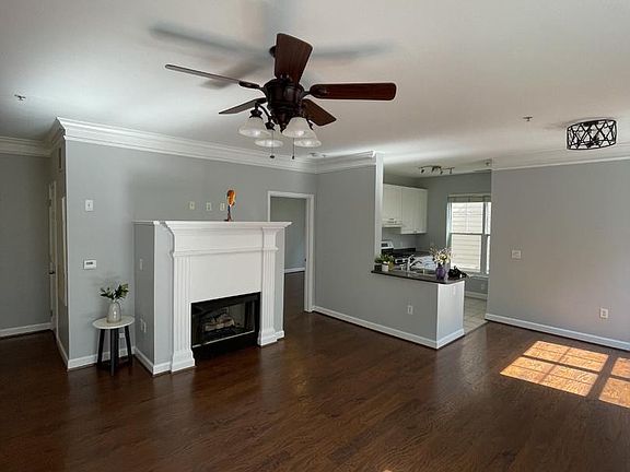 5th image of 501 Hungerford Dr APT 170