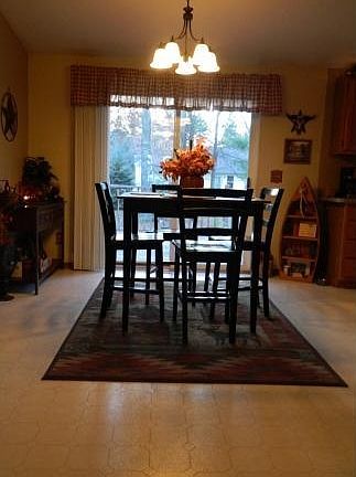 5th image of 2021 E Breezewood Ct