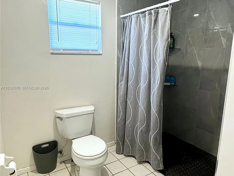 1063 Wexford Way — Photo 13