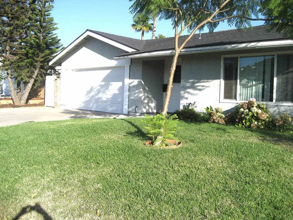 4 bed, 1605 sqft, $4,150 — Photo 2