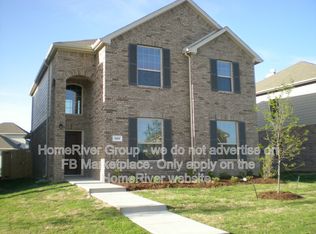 9201 Remington Dr, Aubrey, TX 76227