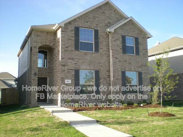 9201 Remington Dr, Aubrey, TX 76227