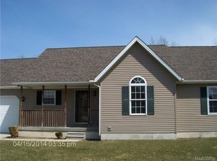 2072 Edward Ln E, Smiths Creek, MI 48074