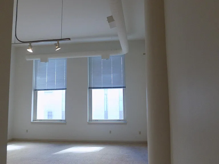 The Brandeis Apartments — Photo 37
